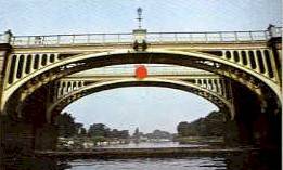 richmond-sluice.jpg (18546 bytes)